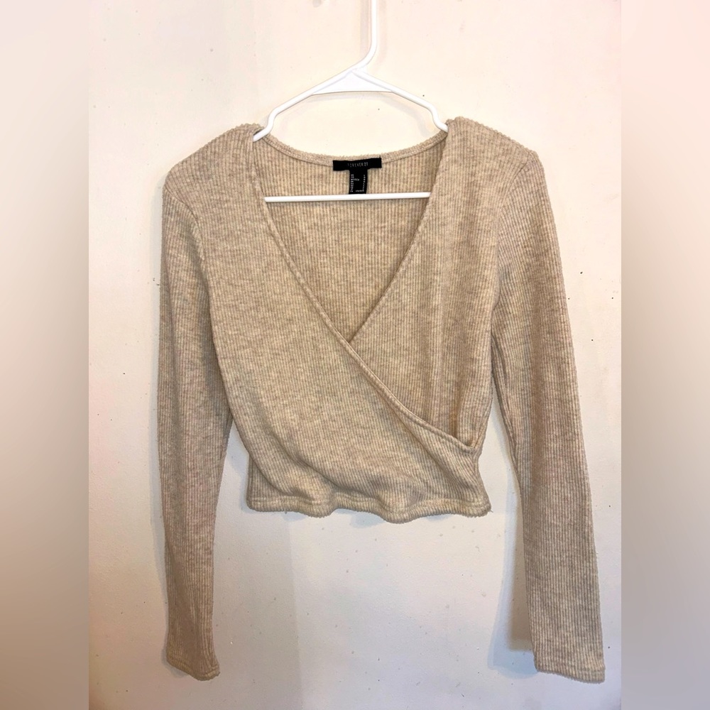 Forever 21 V-Neck Cropped Sweater